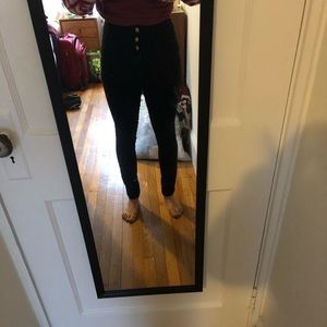 Black high wasted jeans